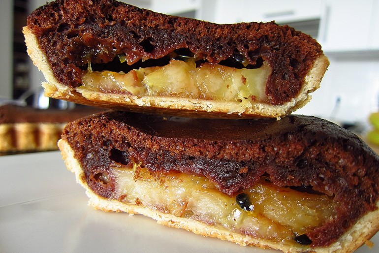 Tarte au chocolat et fruits de la passion