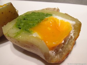 Oeufs à la menthe en coque de pomme de terre