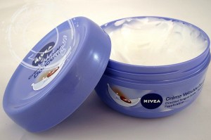 Nivéa : crème veloutée douceur