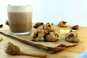 Biscuits aux marrons, chocolat blanc et noix de pécan