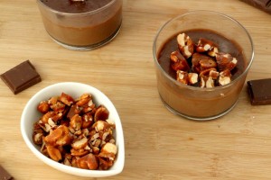 Crèmes au chocolat au lait et cacahuètes