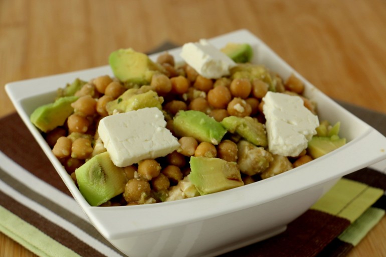 Salade de pois chiches à l’avocat et feta