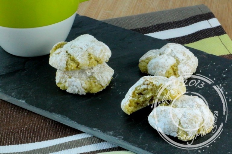 Amaretti aux amandes et pistaches