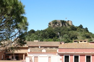 Montée au château médiéval de Bégur