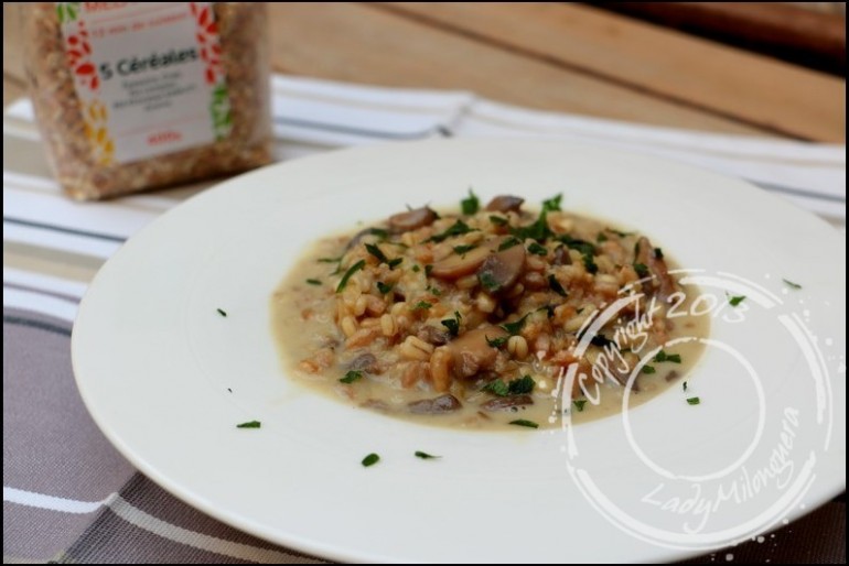 Risotto de céréales aux champignons, mozzarella et parmesan