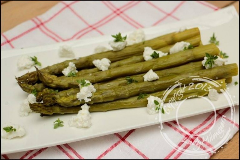 Méli-mélo d’asperges et chèvre frais