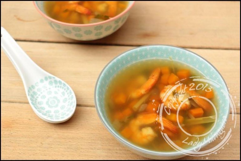 Bouillon de crevettes thaï