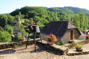 Promenade dans le village de Belcastel